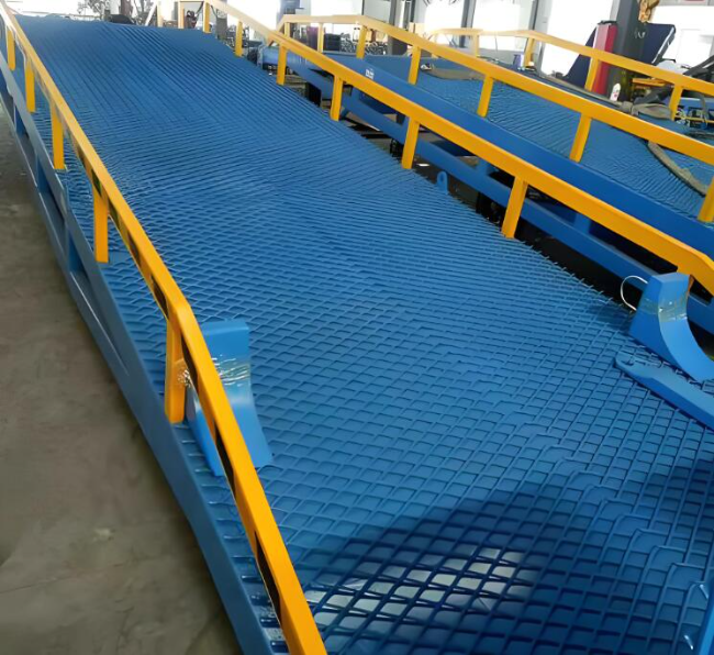 乌尔禾移动式液压登车桥